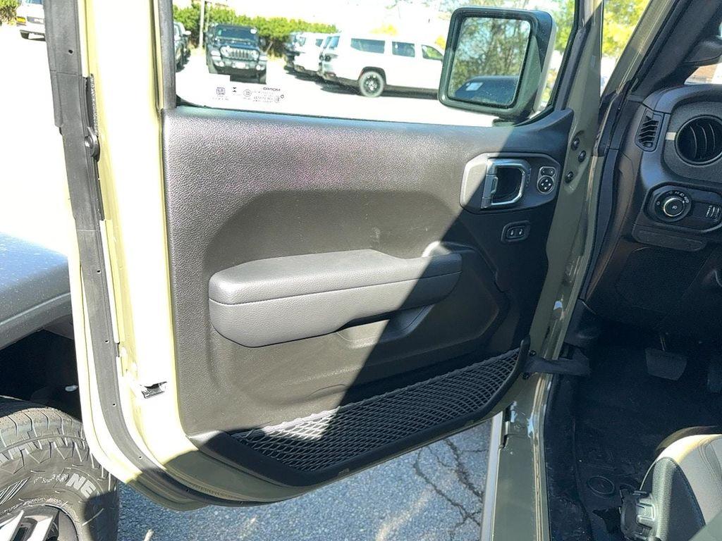 new 2026 Jeep Wrangler car, priced at $52,485