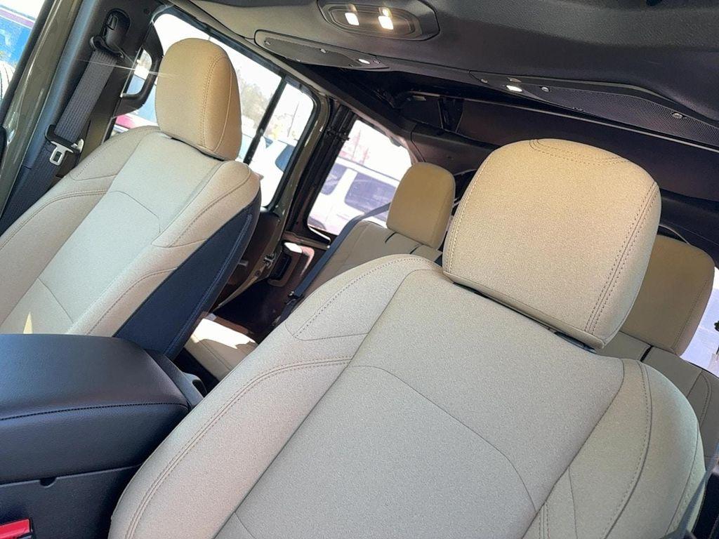 new 2026 Jeep Wrangler car, priced at $52,485