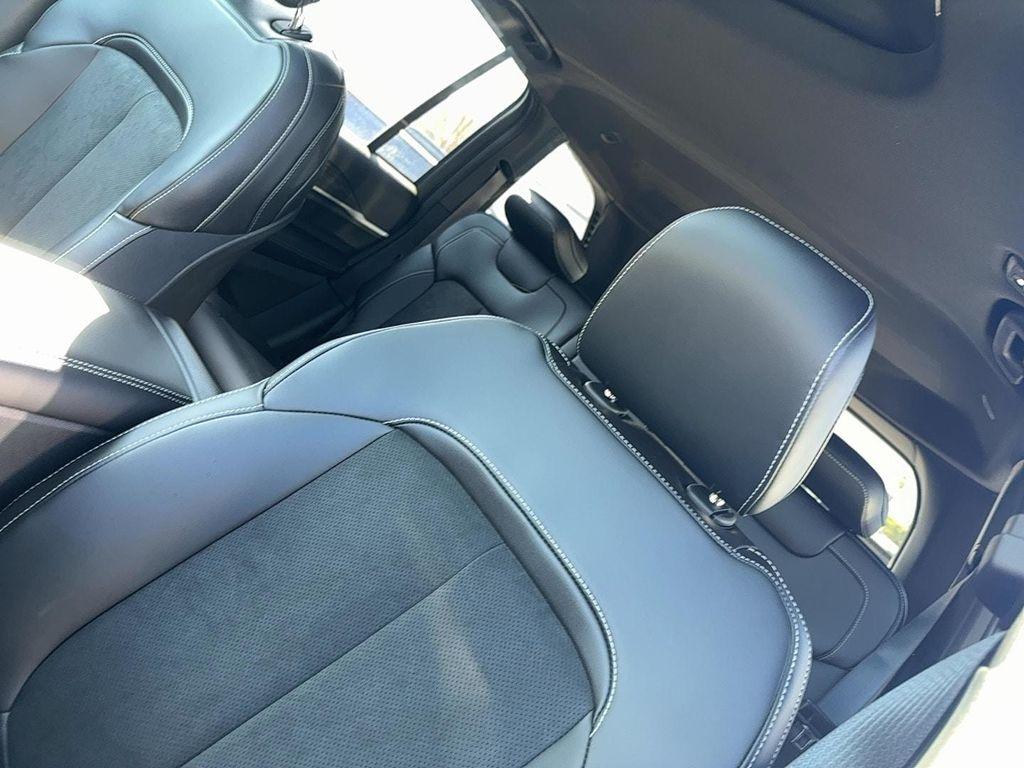 new 2026 Jeep Grand Cherokee car, priced at $49,275