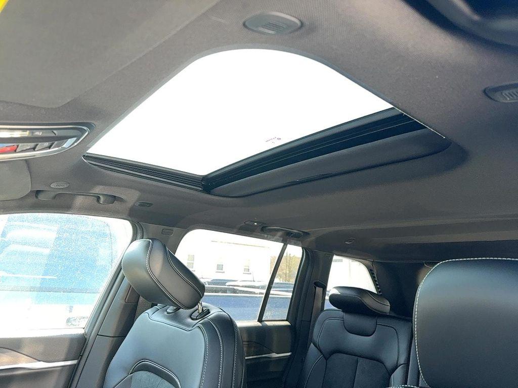 new 2026 Jeep Grand Cherokee car, priced at $49,275