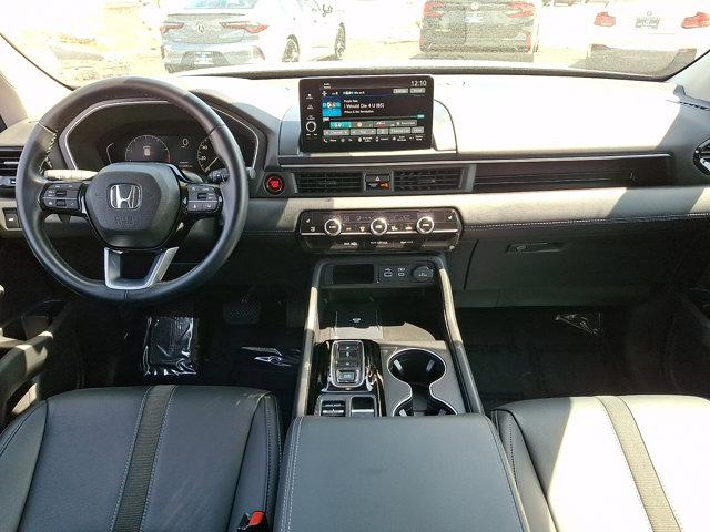 used 2025 Honda Pilot car, priced at $42,421