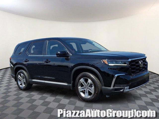 used 2025 Honda Pilot car, priced at $42,421