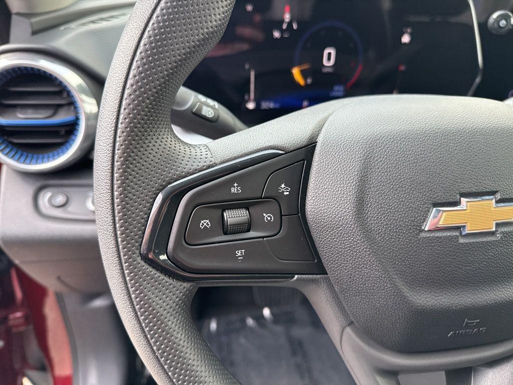 used 2025 Chevrolet Trax car, priced at $21,362