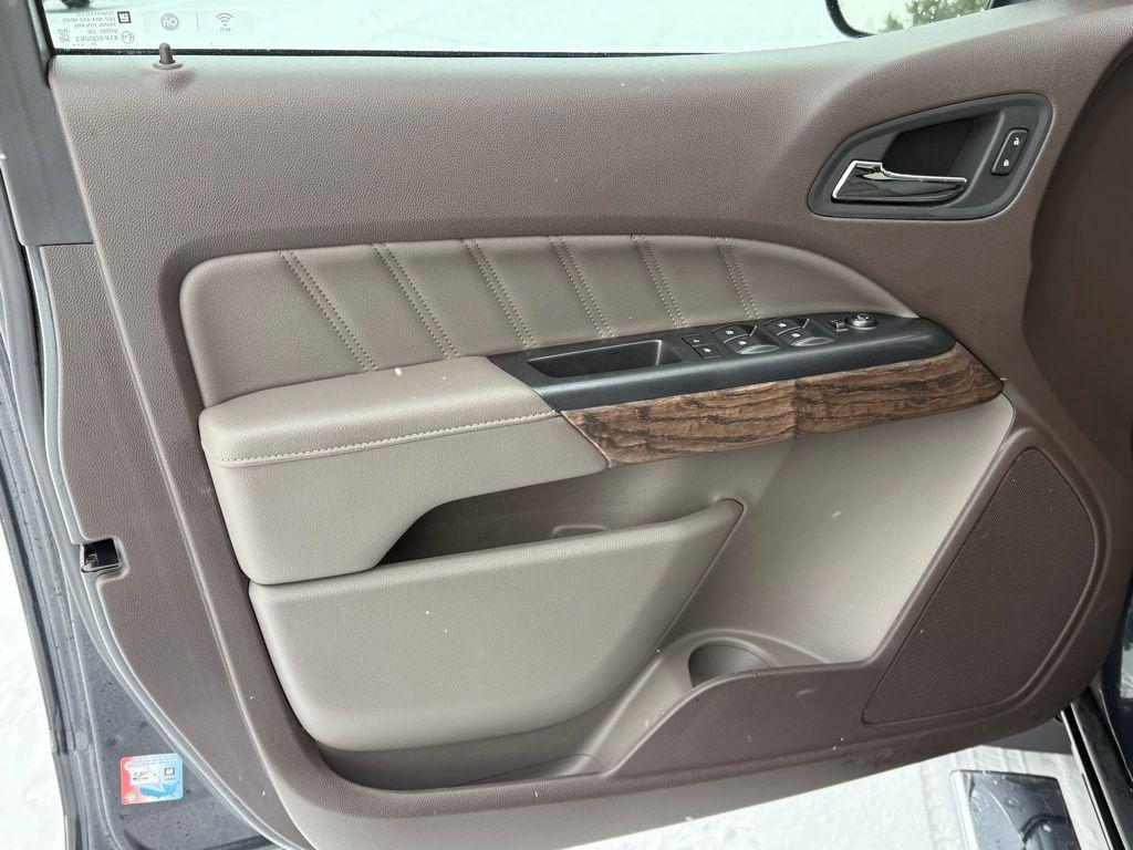 used 2022 GMC Canyon car, priced at $29,599