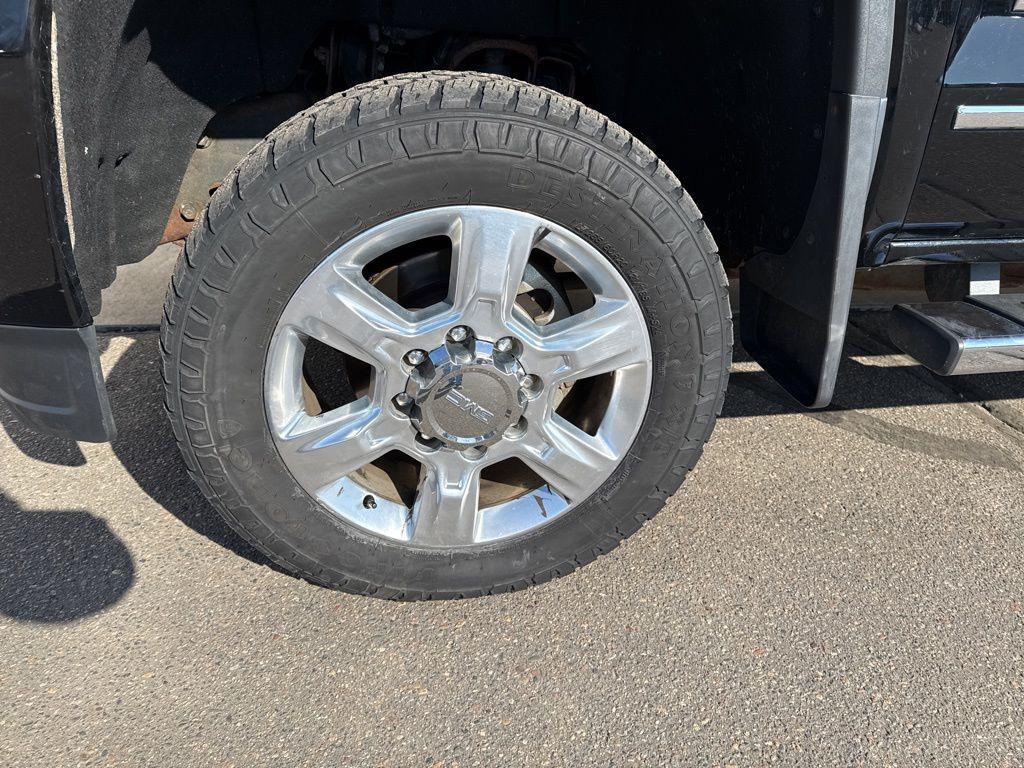 used 2017 GMC Sierra 2500 car, priced at $41,622