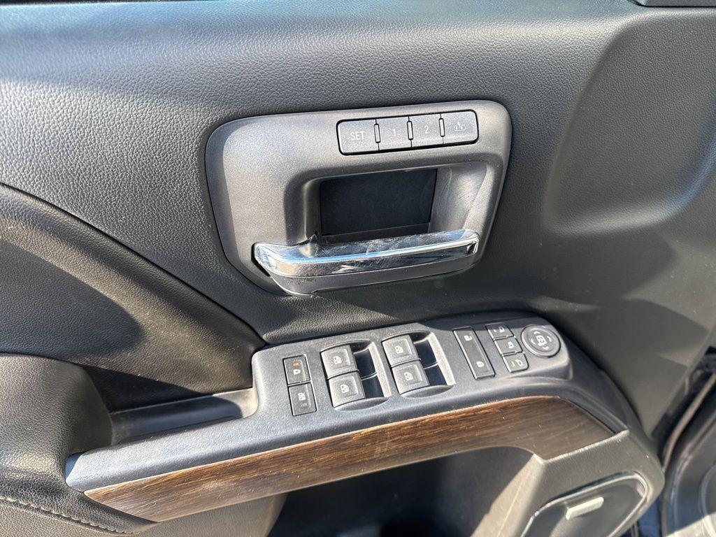 used 2017 GMC Sierra 2500 car, priced at $41,622