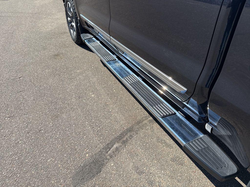 used 2022 Chevrolet Silverado 1500 car, priced at $40,234