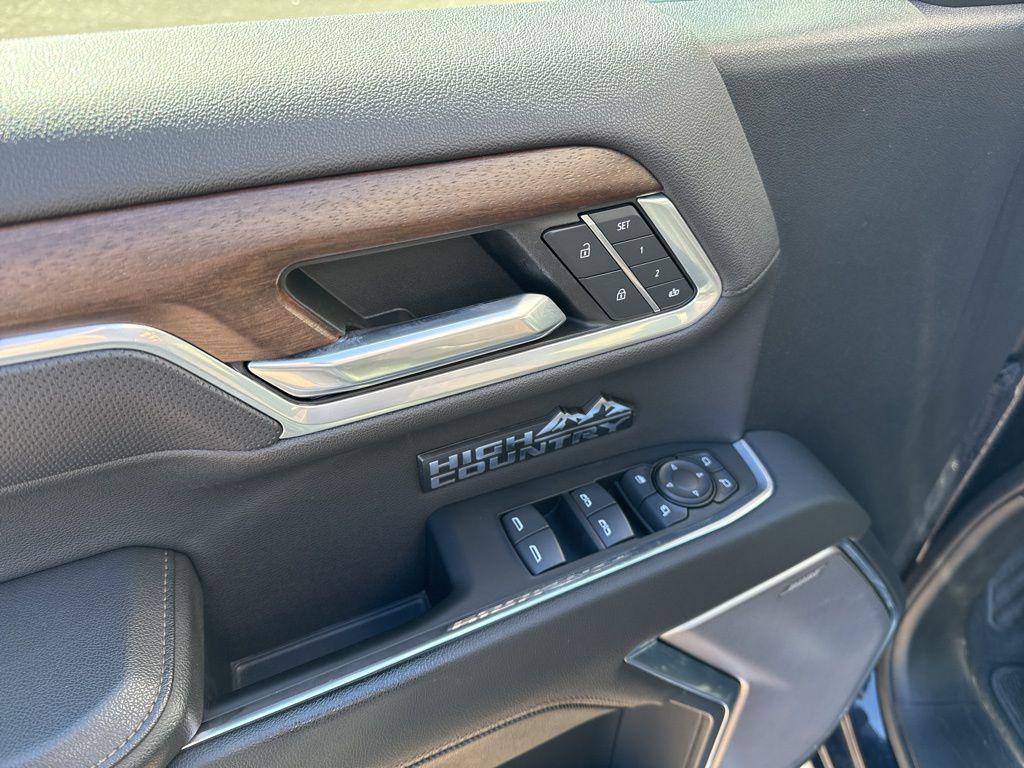 used 2022 Chevrolet Silverado 1500 car, priced at $40,234