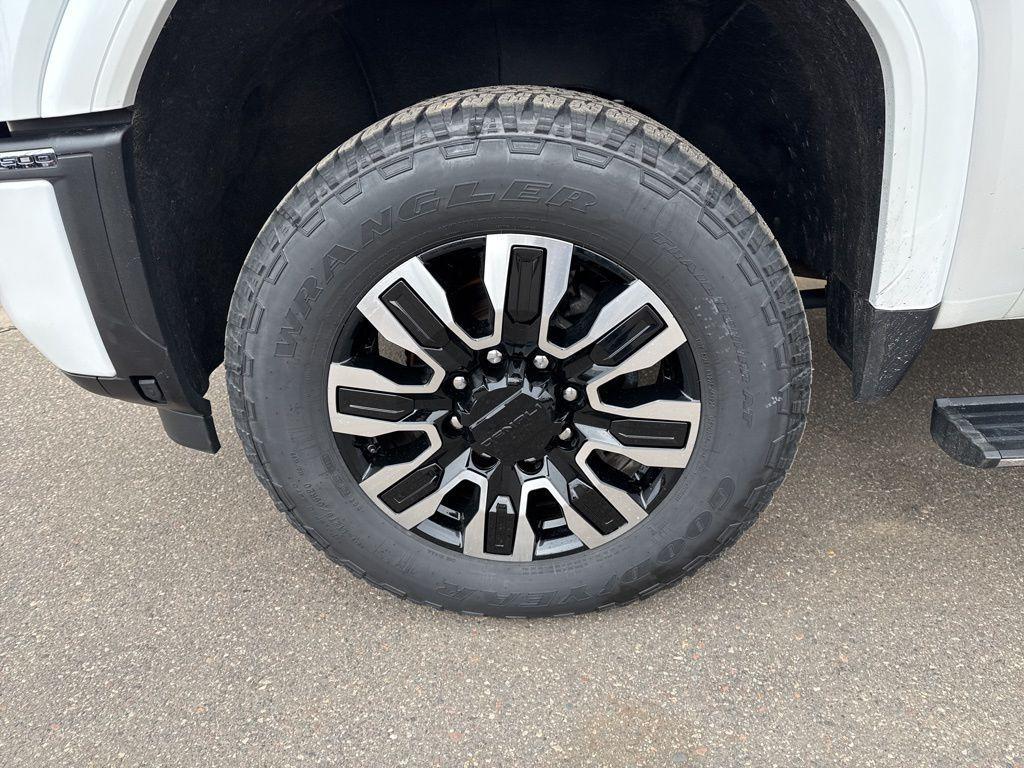 used 2025 GMC Sierra 3500 car, priced at $76,336