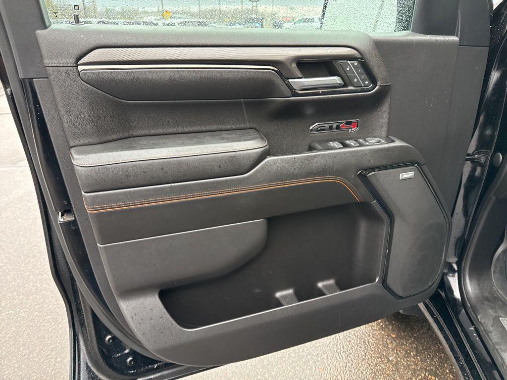 used 2023 GMC Sierra 1500 car, priced at $41,408