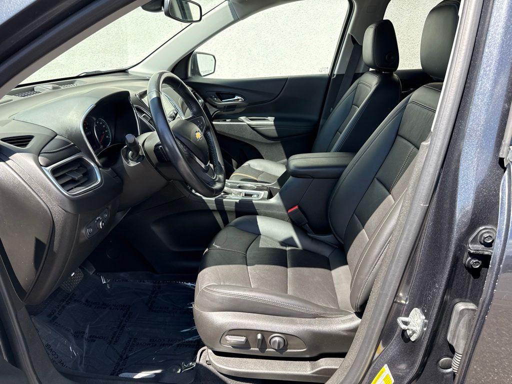 used 2022 Chevrolet Equinox car, priced at $22,404