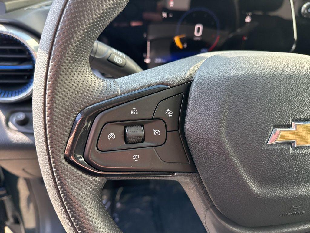 used 2025 Chevrolet Trax car, priced at $21,249