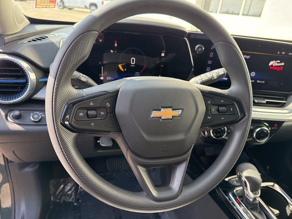 used 2025 Chevrolet Trax car, priced at $21,249