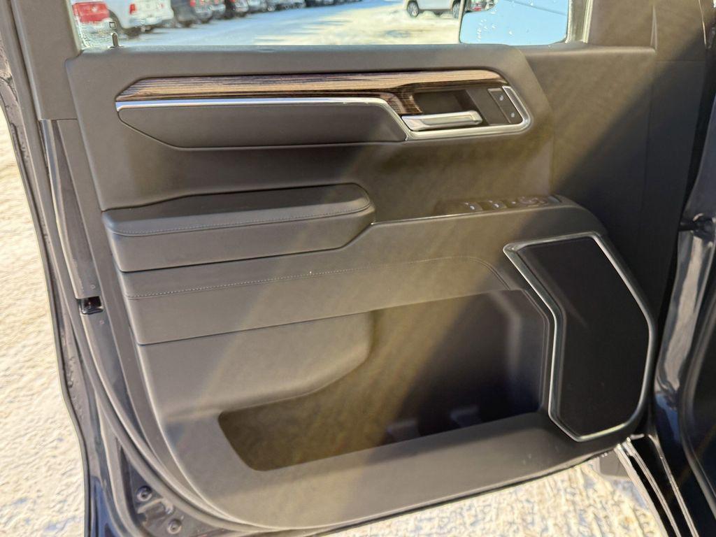 used 2024 GMC Sierra 1500 car, priced at $35,994