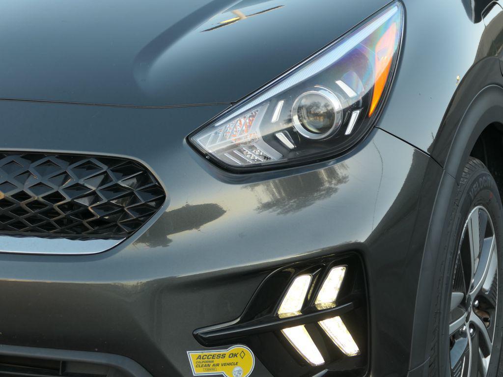 used 2022 Kia Niro Plug-In Hybrid car, priced at $20,000