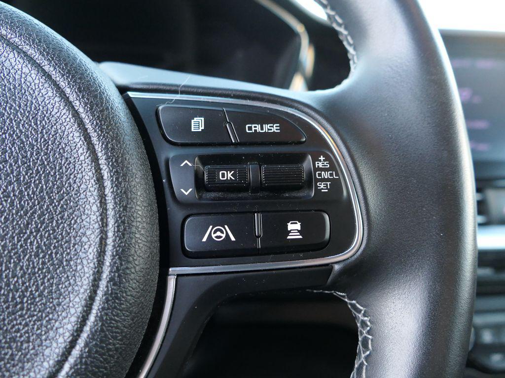 used 2022 Kia Niro Plug-In Hybrid car, priced at $20,000