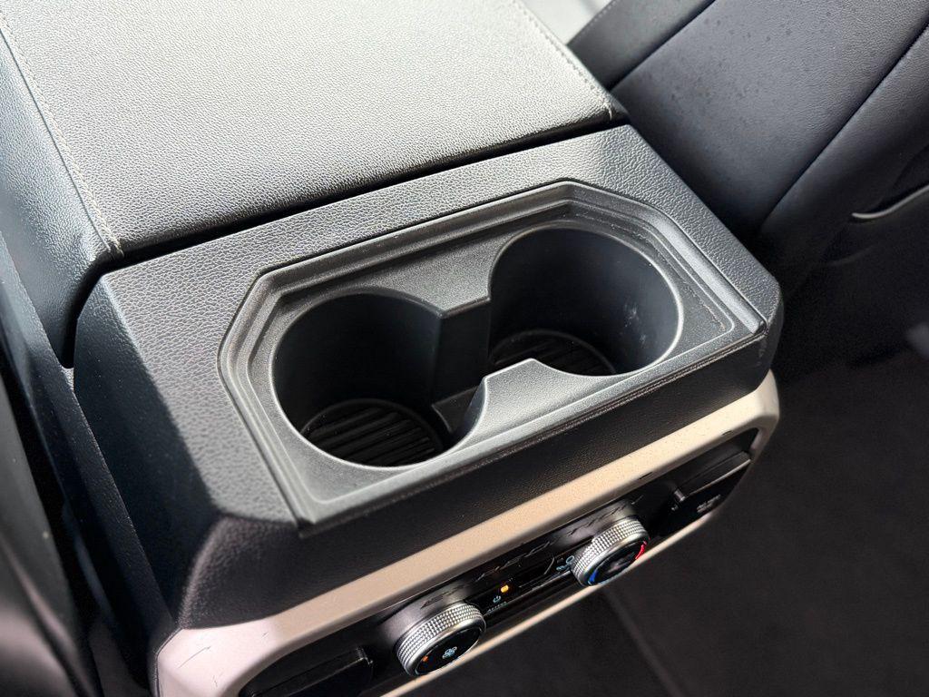 used 2024 Ford Expedition car, priced at $37,803