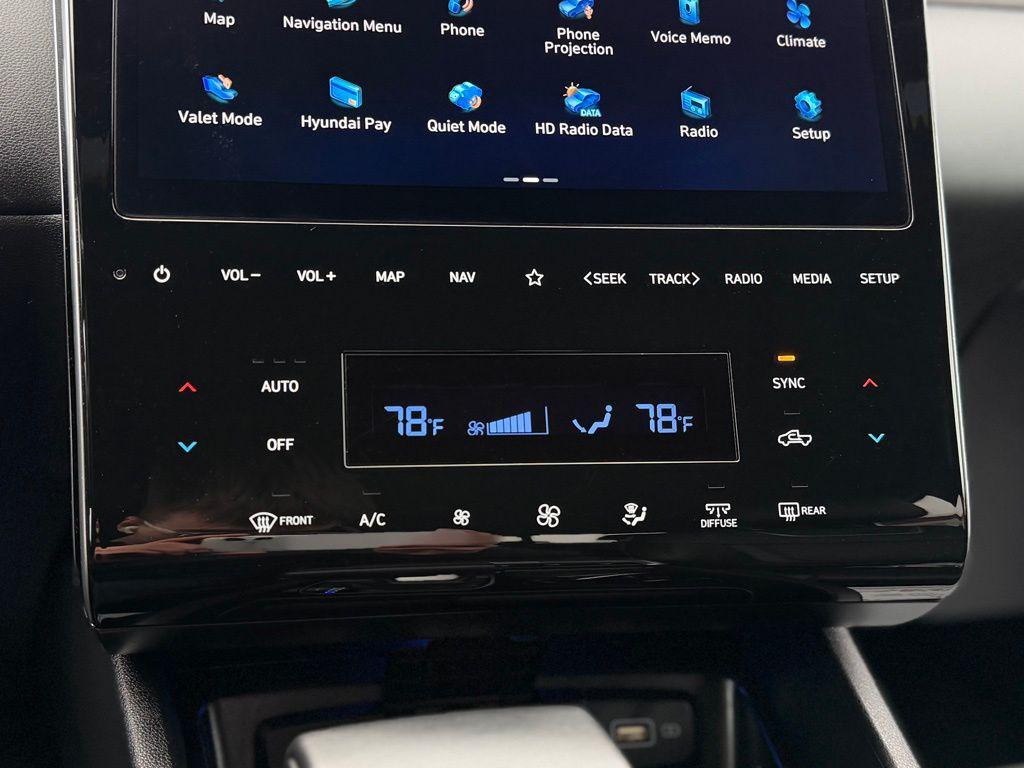 used 2024 Hyundai SANTA CRUZ car, priced at $33,231