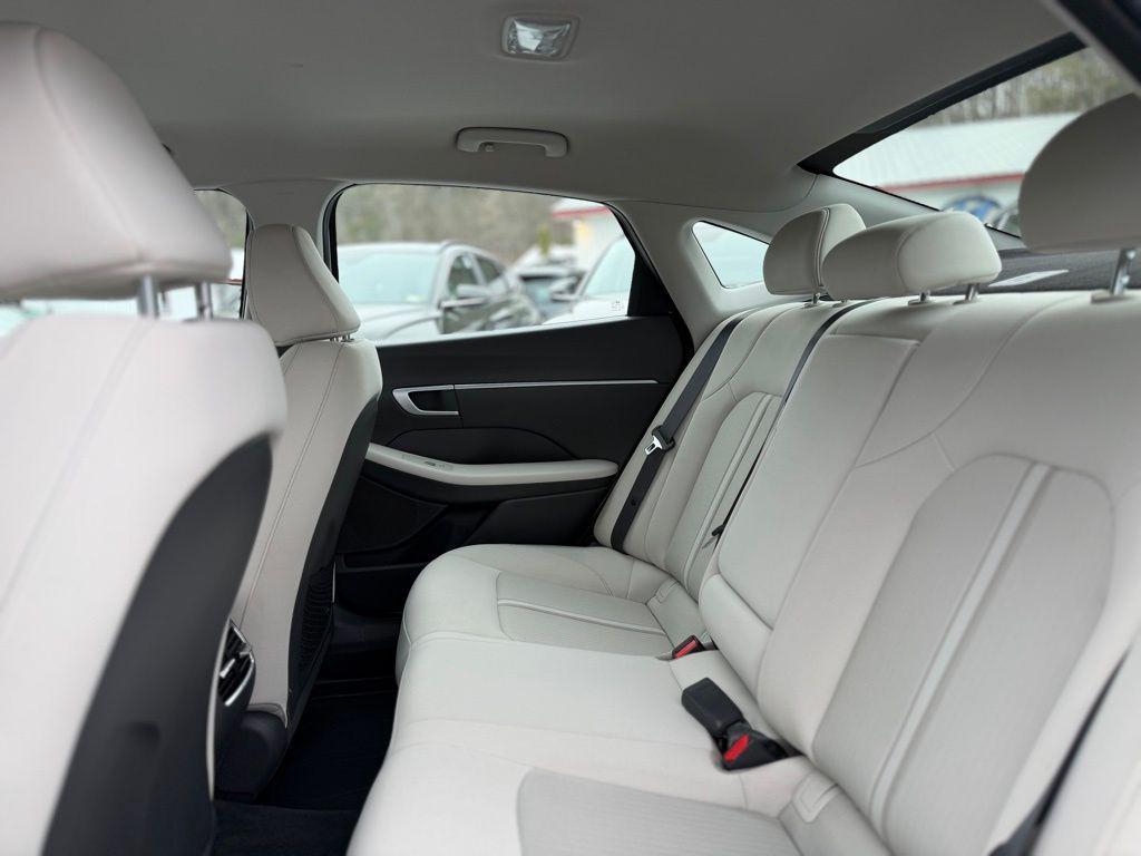 used 2024 Hyundai Sonata Hybrid car, priced at $23,878