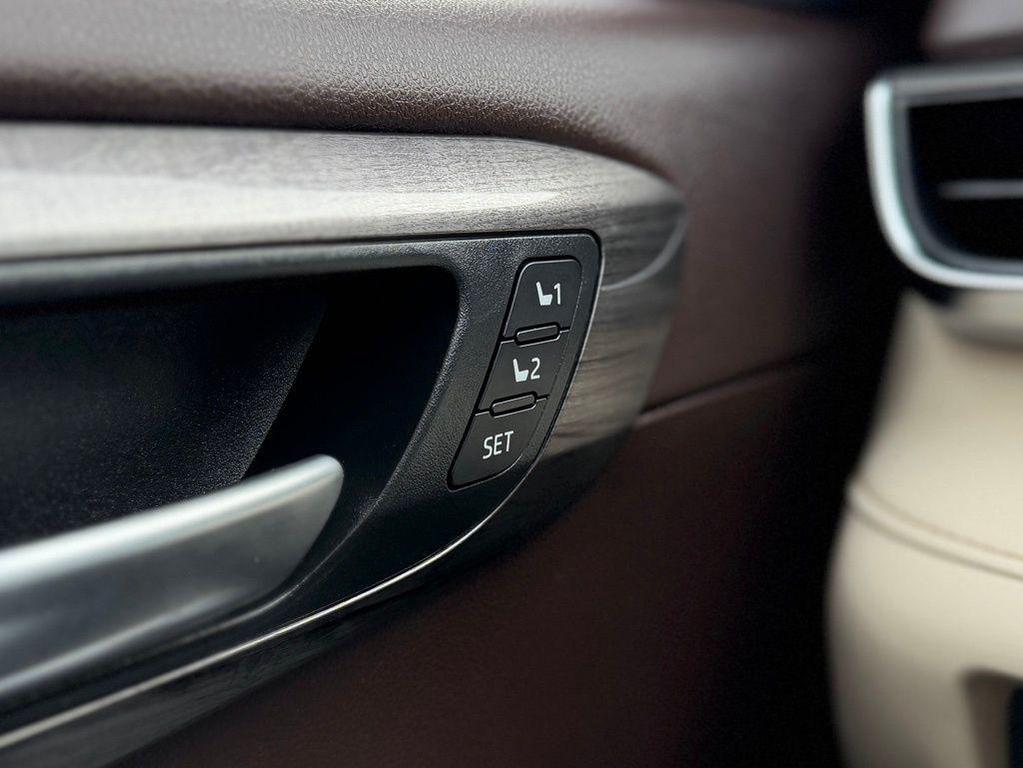 used 2021 Toyota Highlander car, priced at $29,388