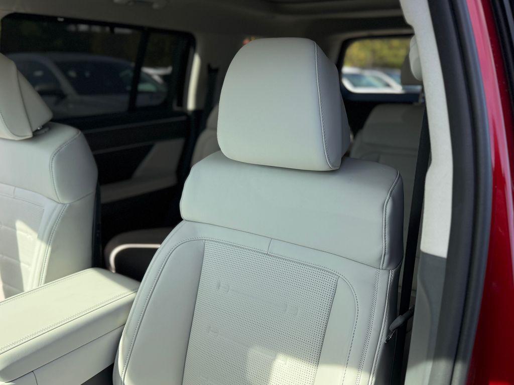 new 2026 Hyundai SANTA FE HEV car, priced at $47,515