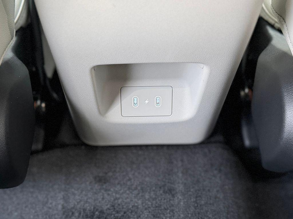 new 2026 Hyundai TUCSON Hybrid car, priced at $39,869