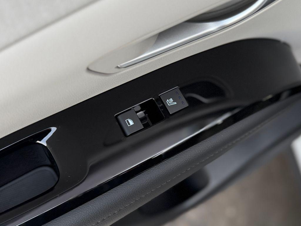 new 2026 Hyundai TUCSON Hybrid car, priced at $39,869