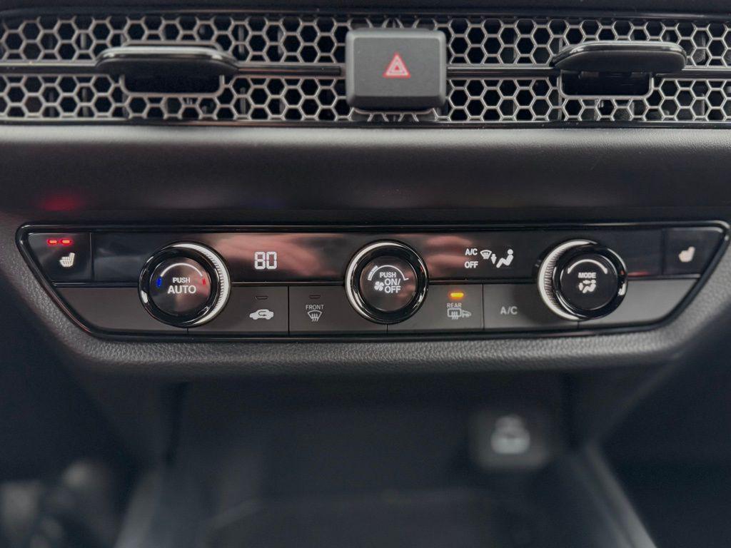 used 2025 Honda HR-V car, priced at $25,998