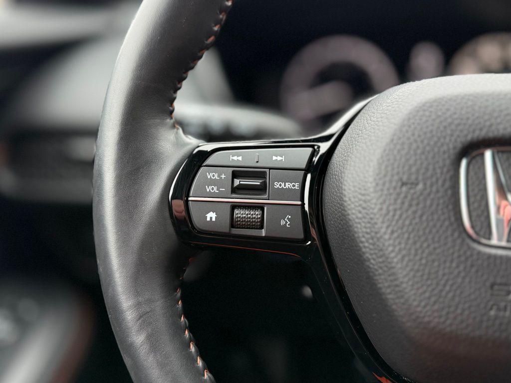 used 2025 Honda HR-V car, priced at $25,998