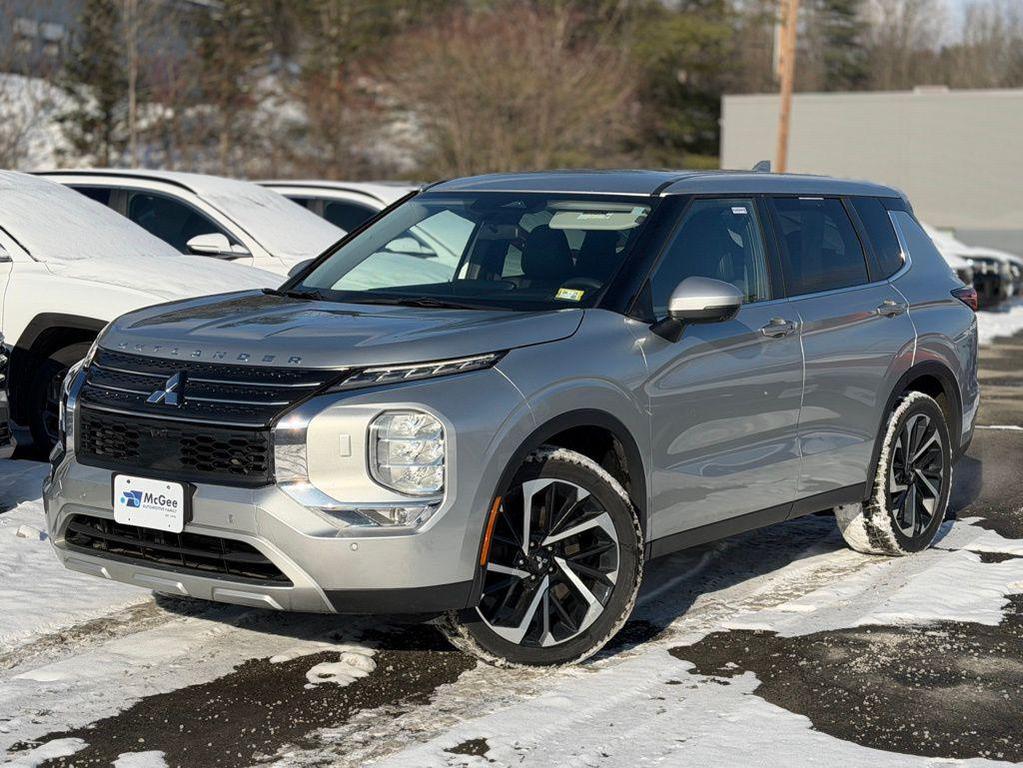 used 2022 Mitsubishi Outlander car, priced at $19,582