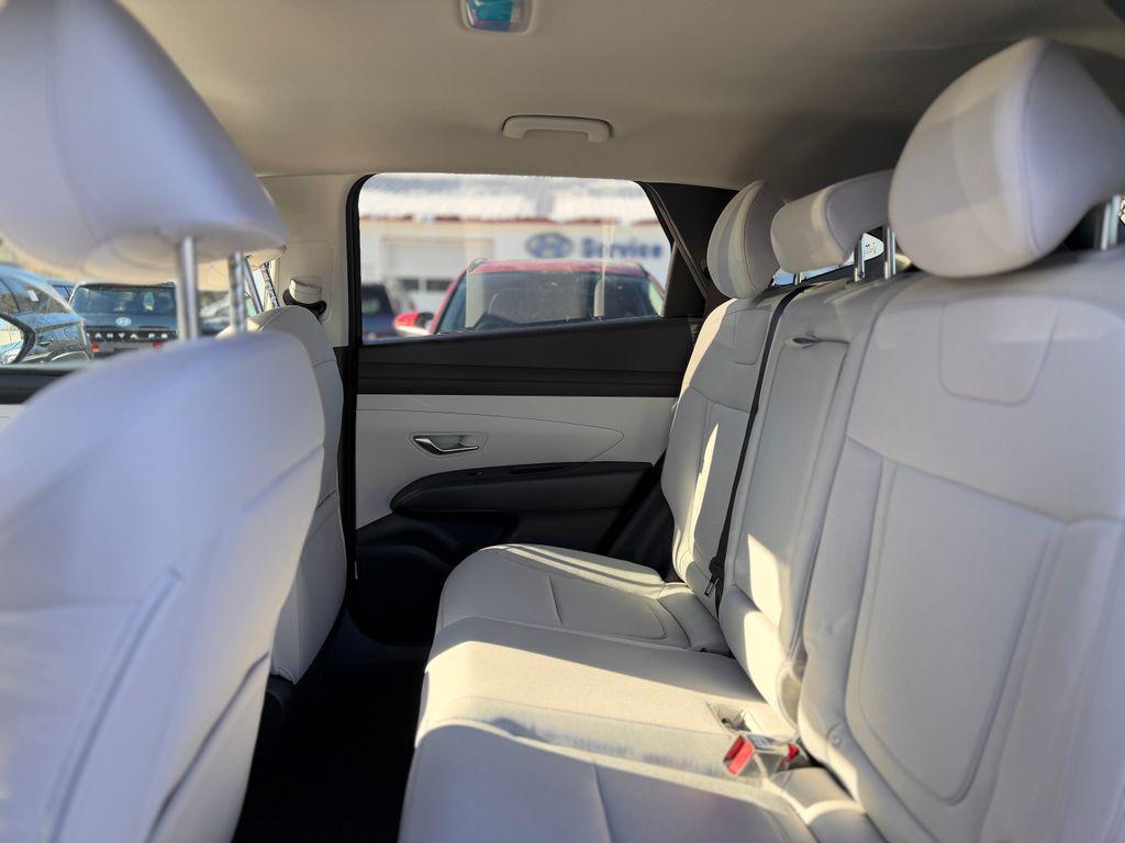 new 2026 Hyundai TUCSON Hybrid car, priced at $33,035