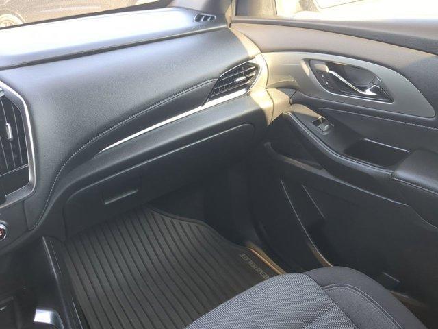 used 2023 Chevrolet Traverse car, priced at $26,984