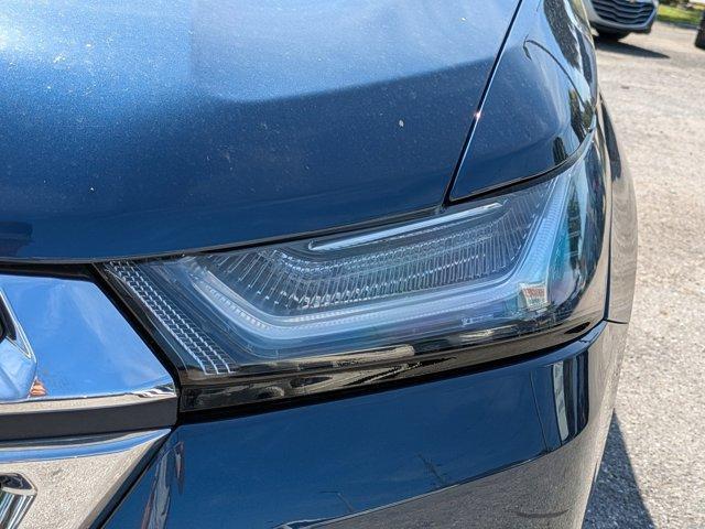 used 2023 Chevrolet Traverse car, priced at $27,484