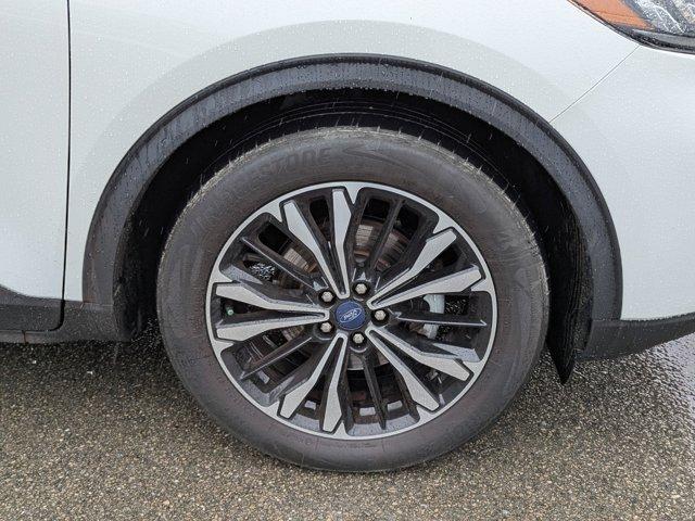 used 2022 Ford Escape car, priced at $15,984