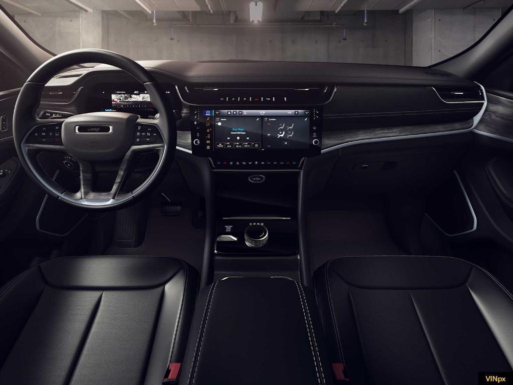 new 2026 Jeep Grand Cherokee car, priced at $57,595