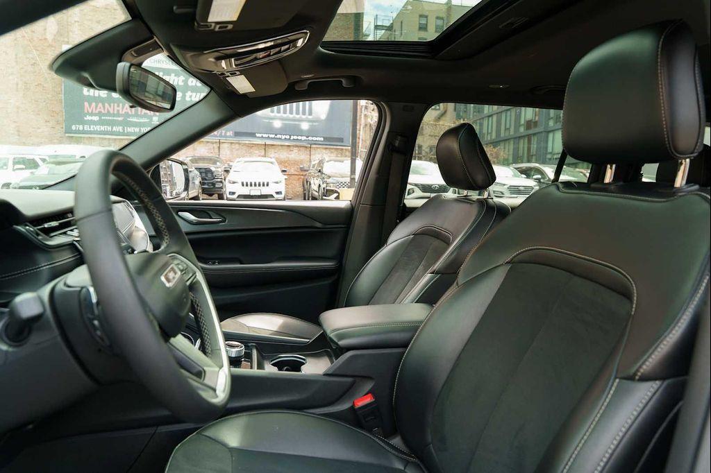 used 2024 Jeep Grand Cherokee L car, priced at $33,087