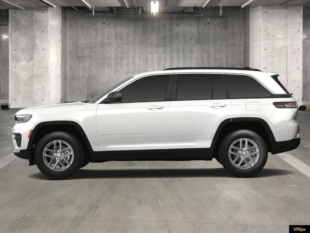 new 2025 Jeep Grand Cherokee car, priced at $44,175