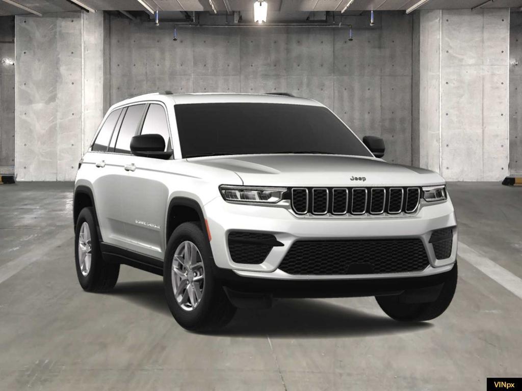 new 2025 Jeep Grand Cherokee car, priced at $44,175