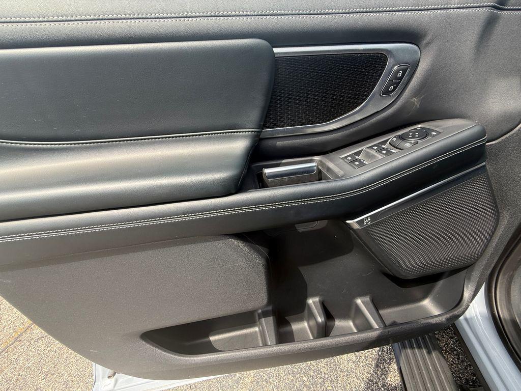 used 2025 Ford Expedition car, priced at $80,450