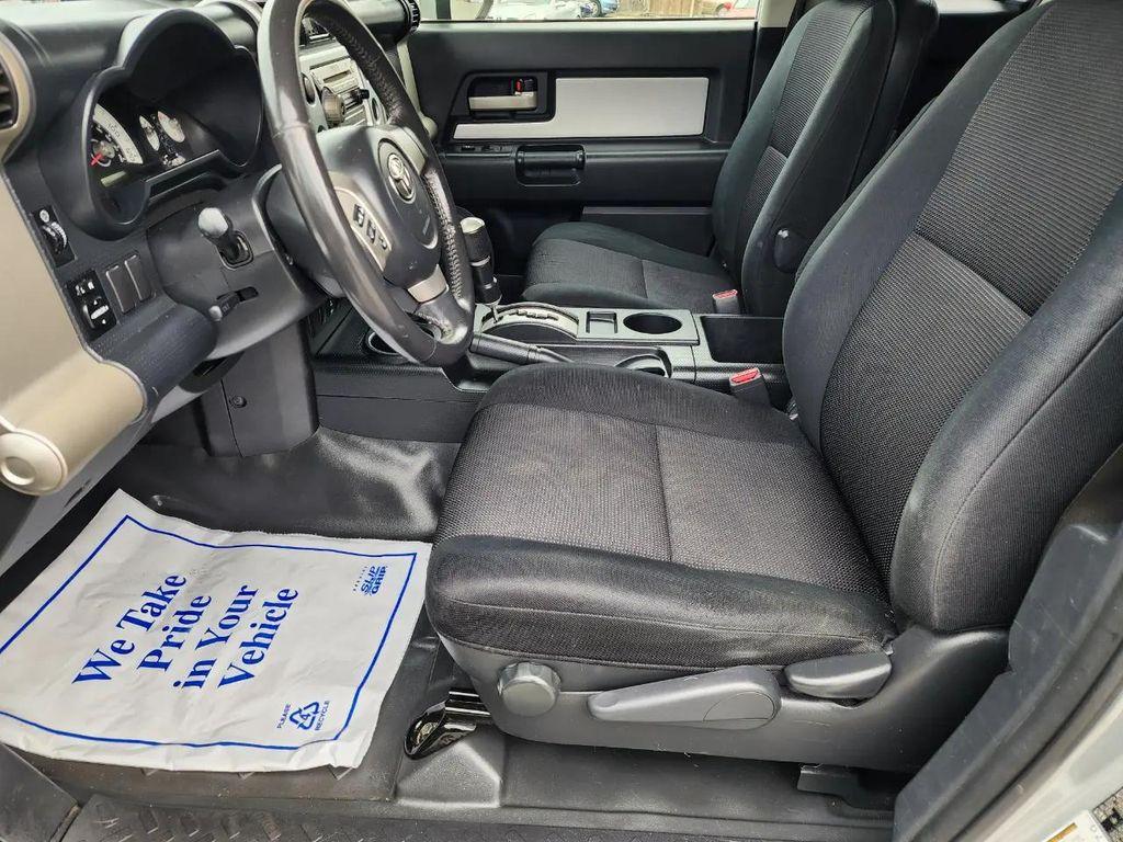used 2007 Toyota FJ Cruiser car, priced at $12,500