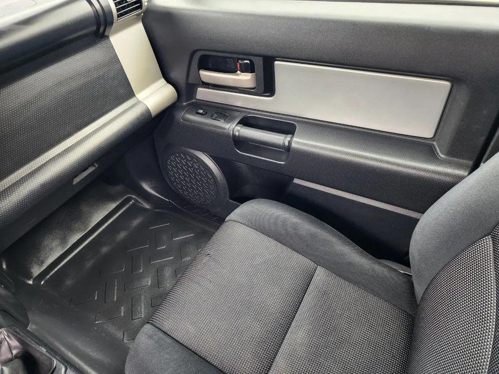 used 2007 Toyota FJ Cruiser car, priced at $12,500