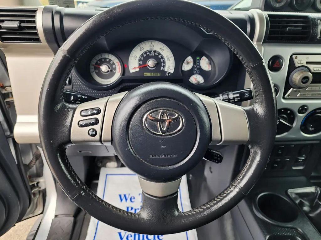 used 2007 Toyota FJ Cruiser car, priced at $12,500