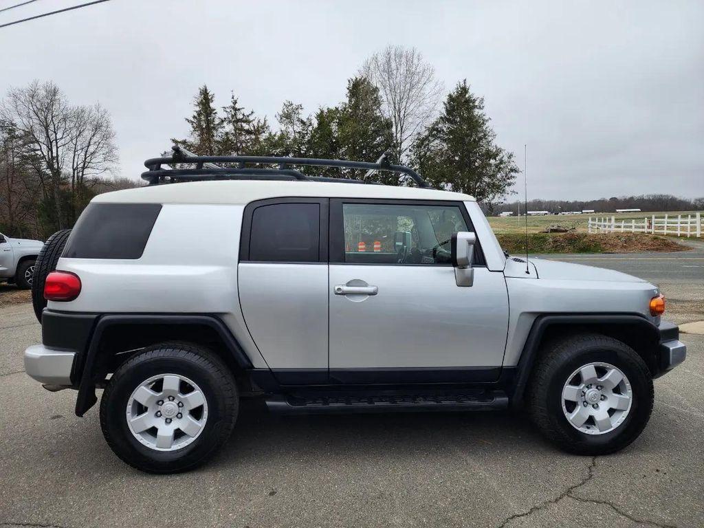 used 2007 Toyota FJ Cruiser car, priced at $12,500