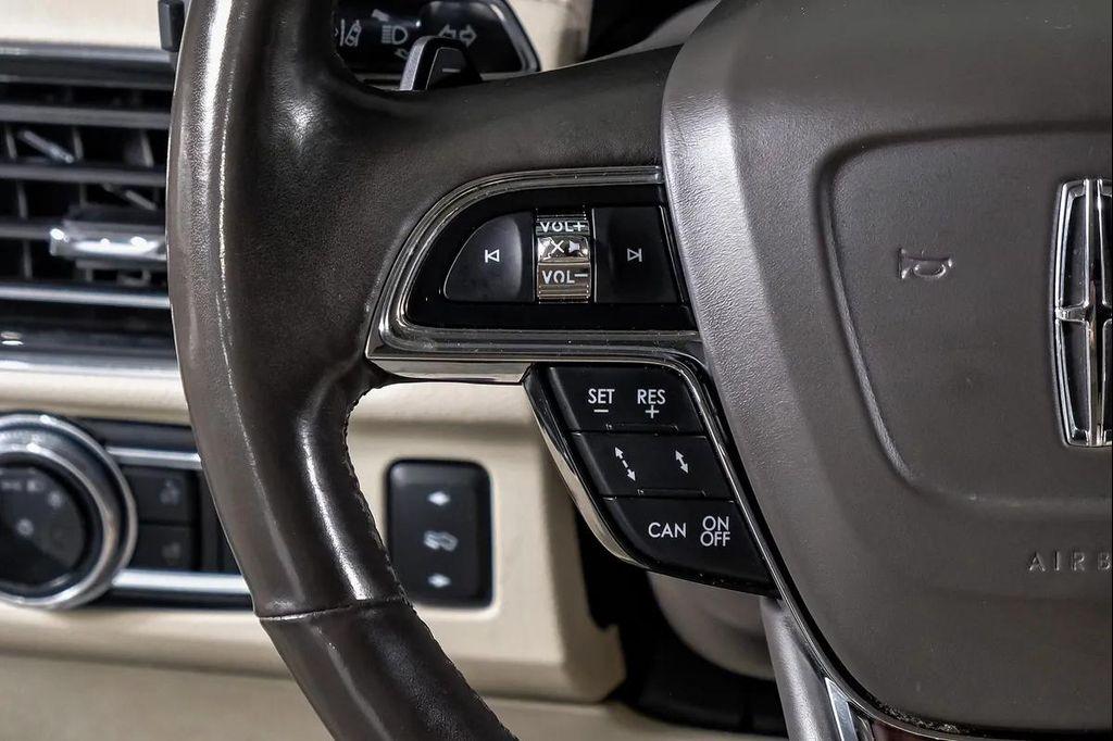 used 2020 Lincoln Navigator car, priced at $39,995