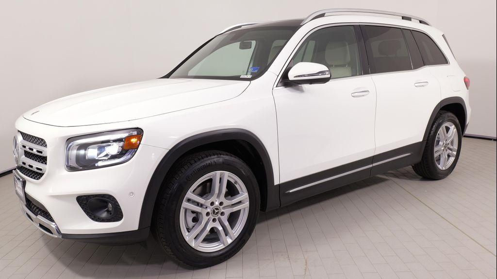 used 2022 Mercedes-Benz GLB 250 car, priced at $32,999