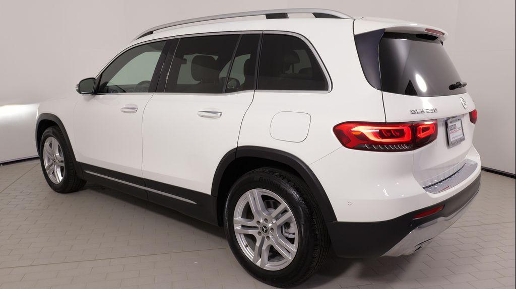 used 2022 Mercedes-Benz GLB 250 car, priced at $32,999