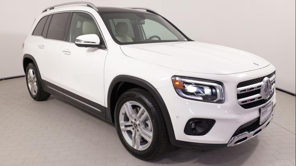 used 2022 Mercedes-Benz GLB 250 car, priced at $32,999