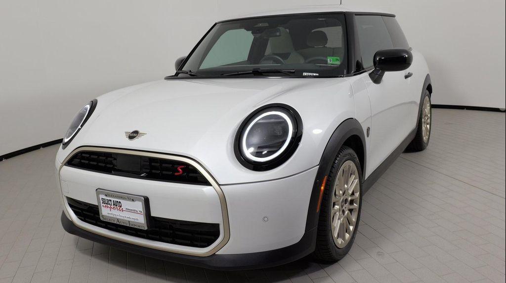 used 2025 MINI Hardtop car, priced at $29,999