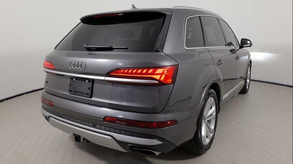 used 2025 Audi Q7 car, priced at $63,999