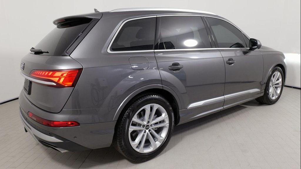 used 2025 Audi Q7 car, priced at $63,999